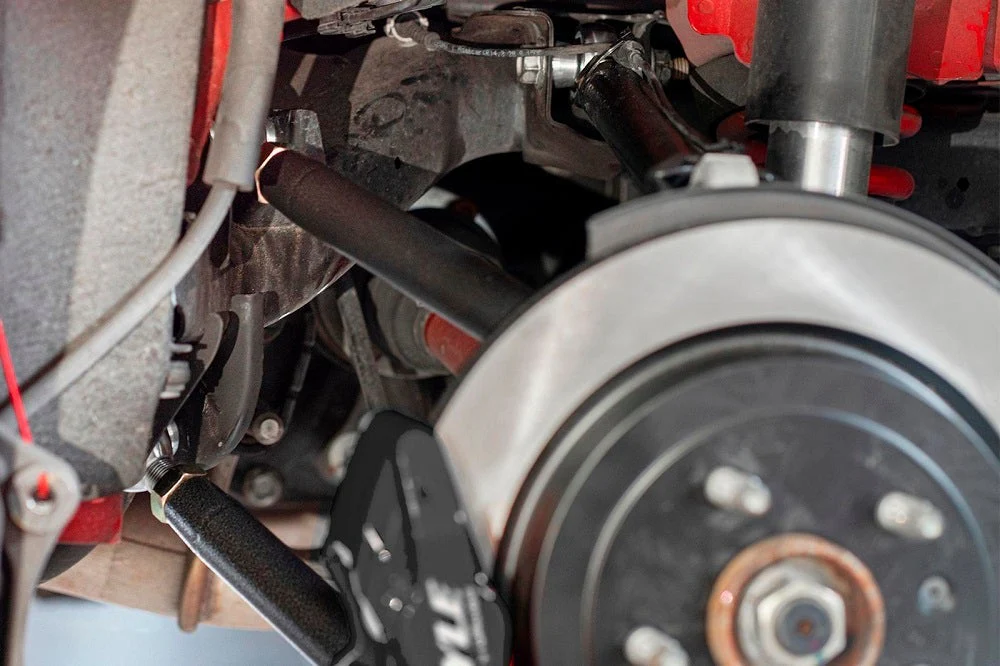 CTS V-2 15" Conversion Kit By Carlyle Racing| Drilled And Slotted Rotors, Black Calipers - Image 3