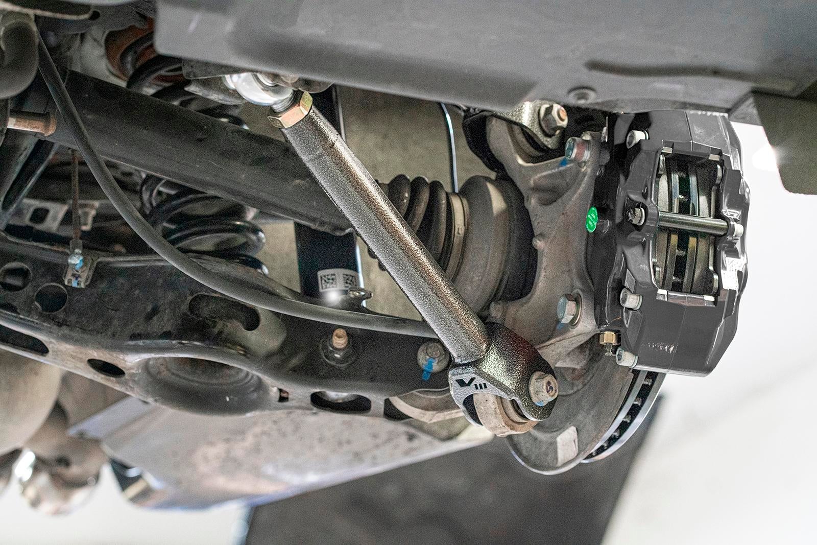 CTS V-3 15" Conversion Kit By Carlyle Racing| Drilled And Slotted Rotors, Black Calipers - Image 3
