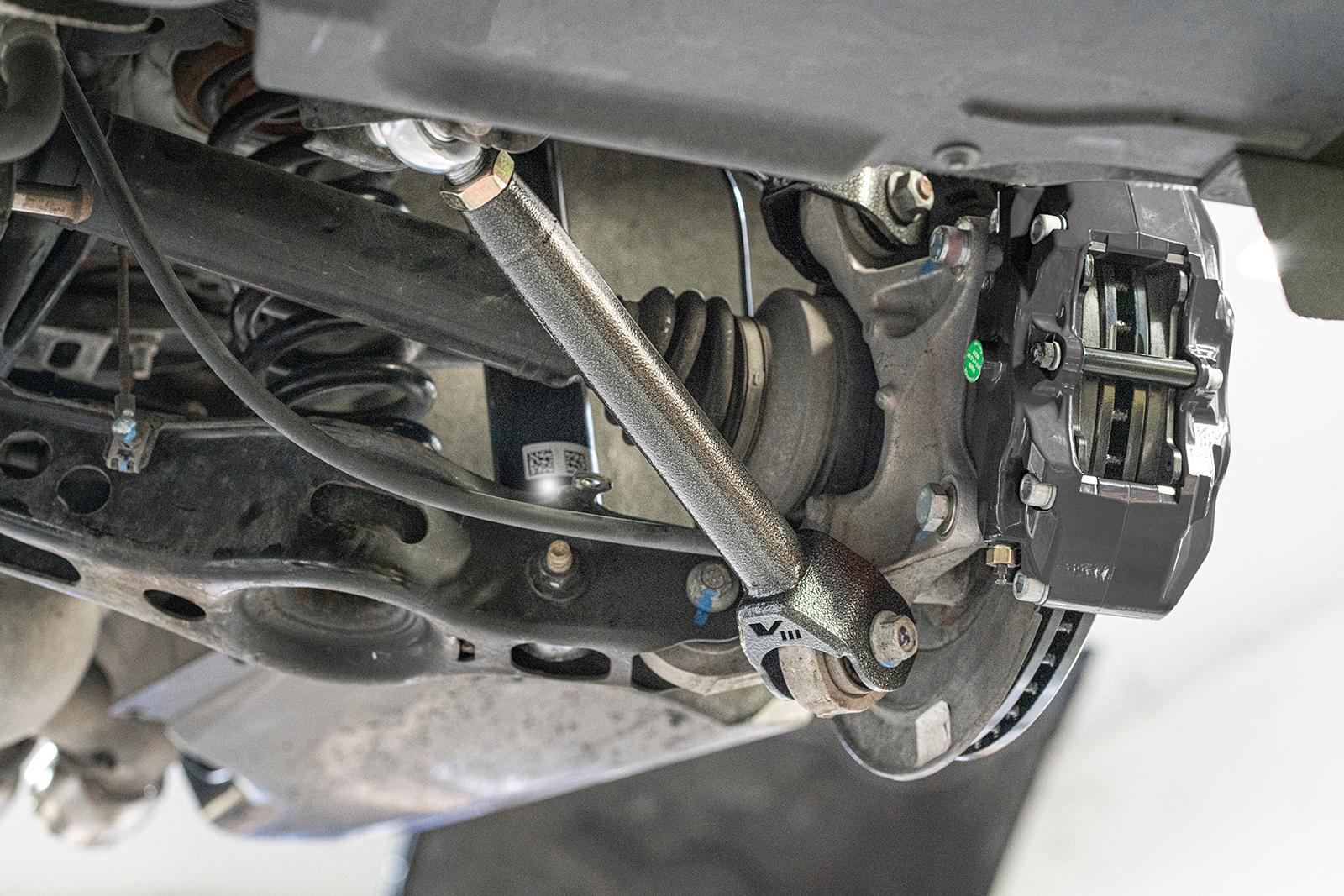 CTS V-3 15" Conversion Kit By Carlyle Racing| Solid Rotors, Black Calipers - Image 3